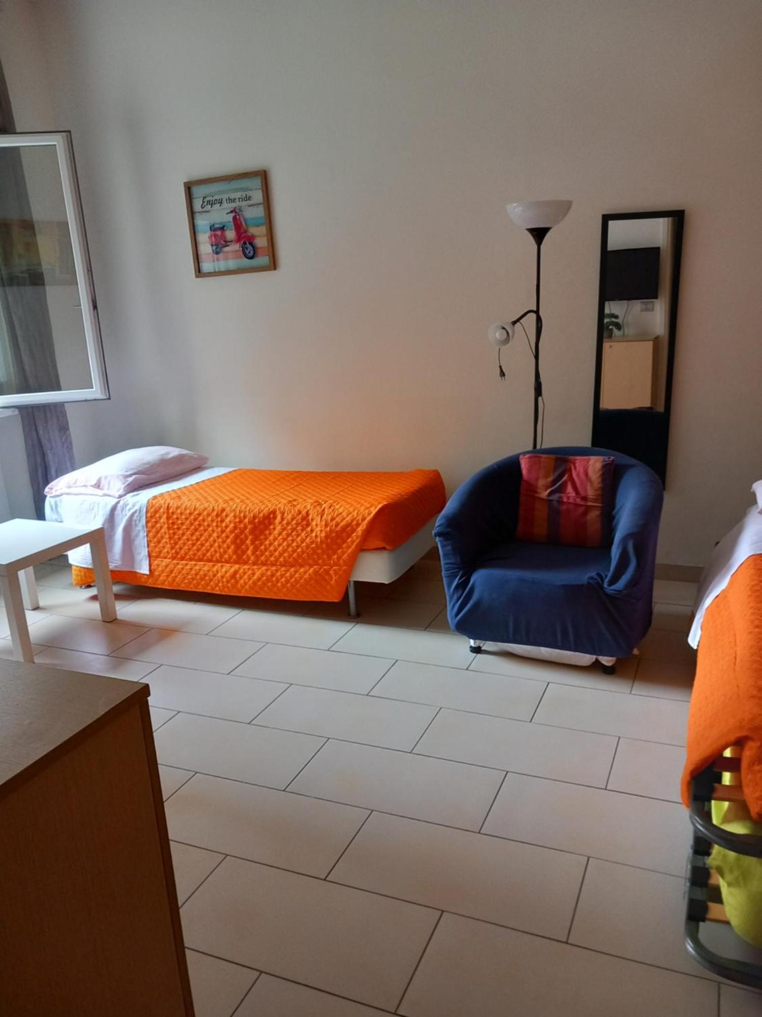 Ferienwohnung Apartamento Vicino Policlinico San Donato San Donato Milanese Exterior foto